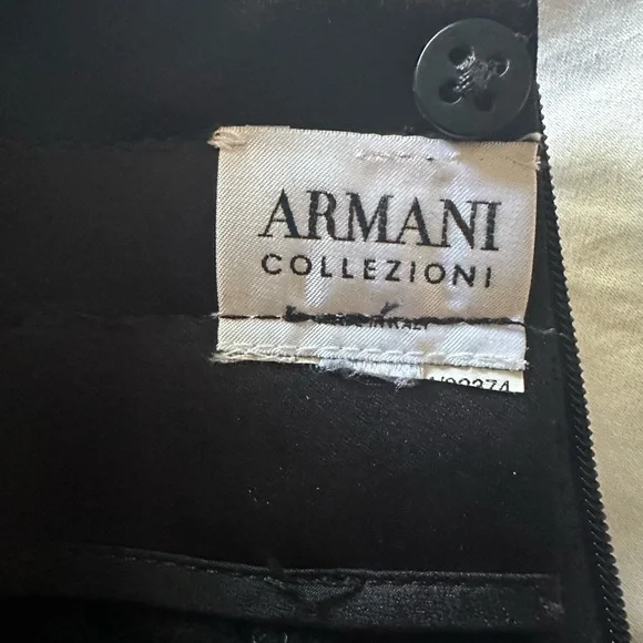 Armani Collezioni Classic Black Wool Midi Skirt - Picture 2 of 9